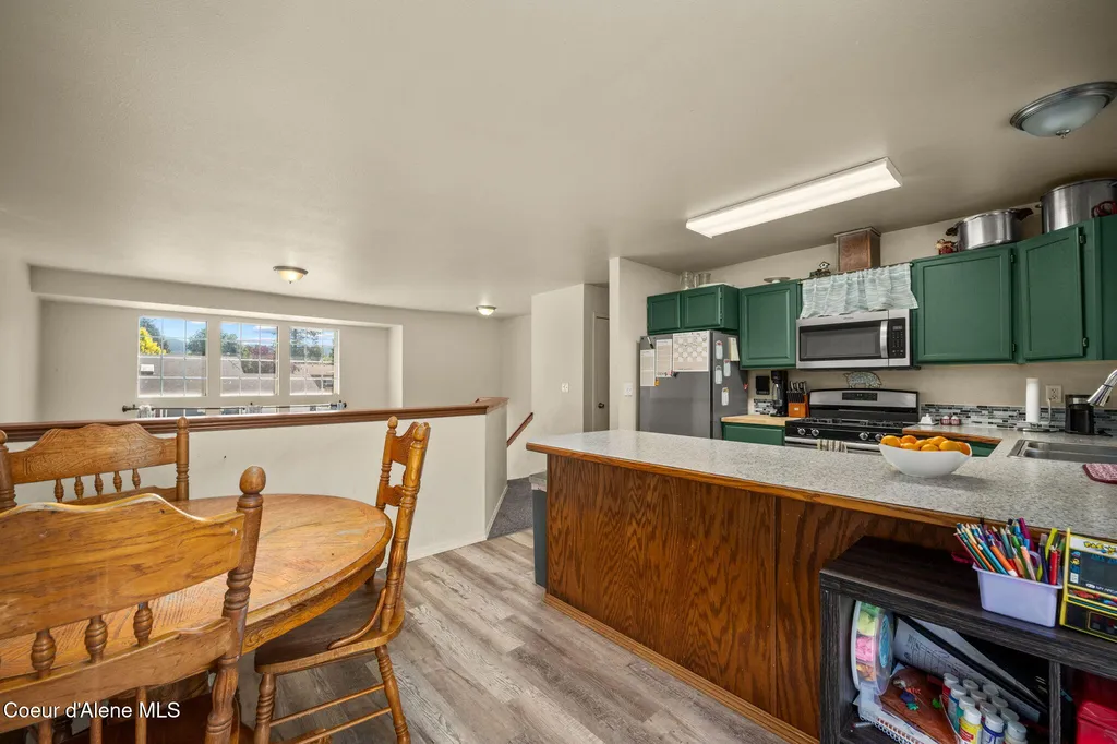 3293 N 10th Place Coeur D'alene ID 83815