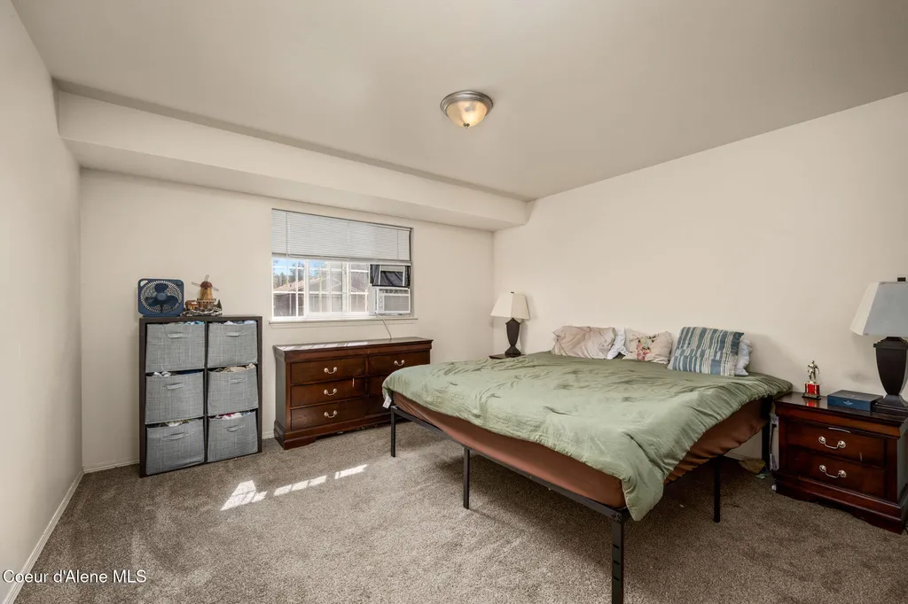3293 N 10th Place Coeur D'alene ID 83815