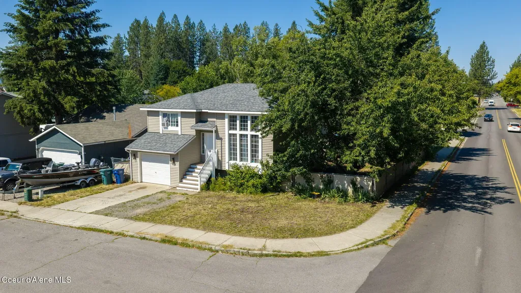 3293 N 10th Place Coeur D'alene ID 83815