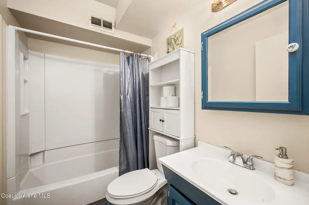 3293 N 10th Place Coeur D'alene ID 83815