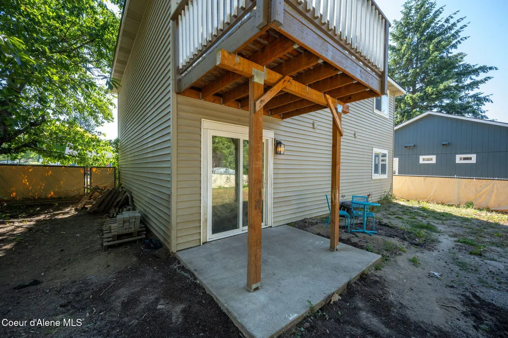 3293 N 10th Place Coeur D'alene ID 83815