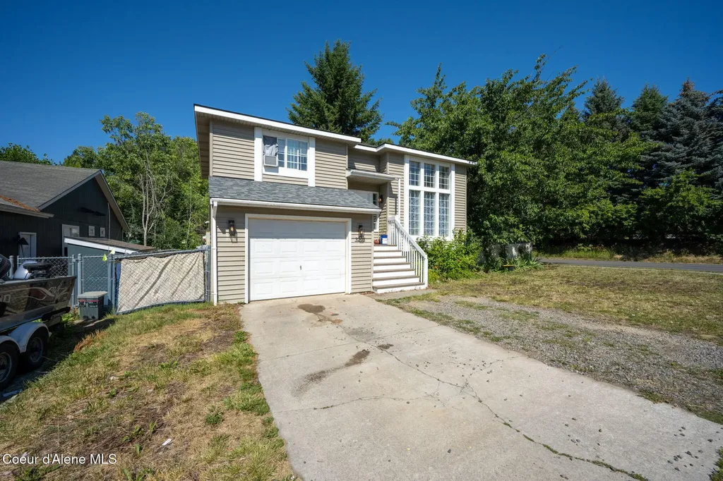 3293 N 10th Place Coeur D'alene ID 83815