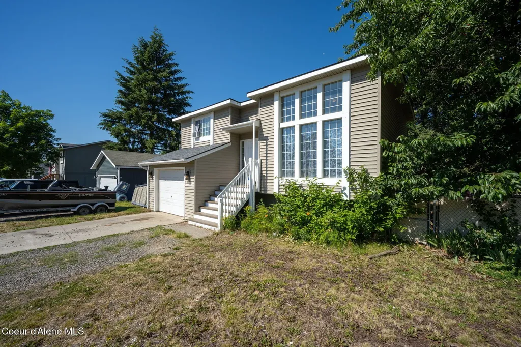 3293 N 10th Place Coeur D'alene ID 83815