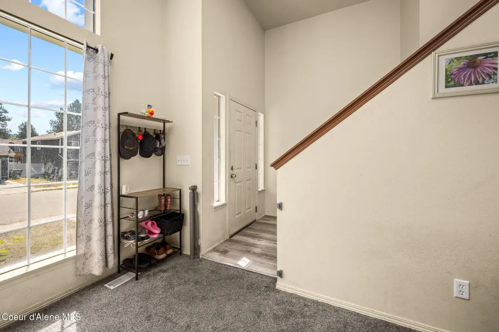 3293 N 10th Place Coeur D'alene ID 83815