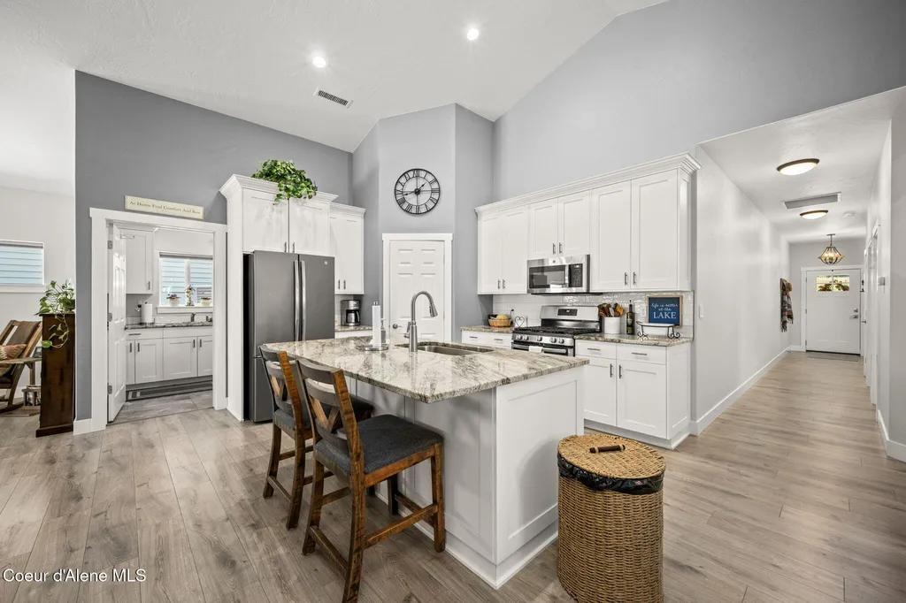 1427 E Loch Haven Drive Hayden ID 83835