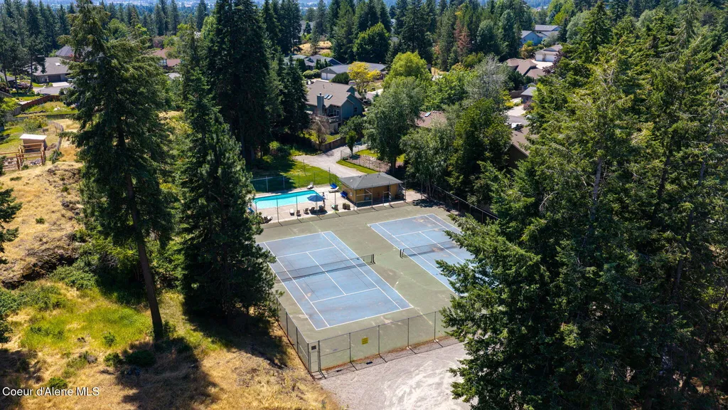 1427 E Loch Haven Drive Hayden ID 83835