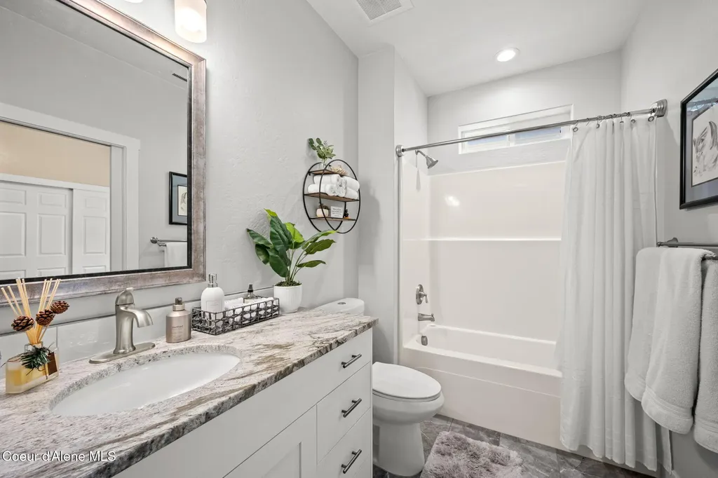 1427 E Loch Haven Drive Hayden ID 83835