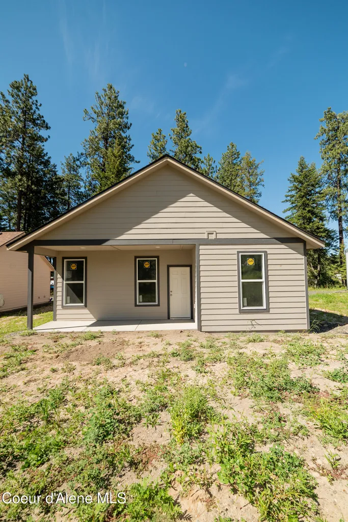 261 F Street Plummer ID 83851
