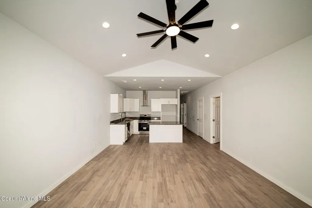 261 F Street Plummer ID 83851