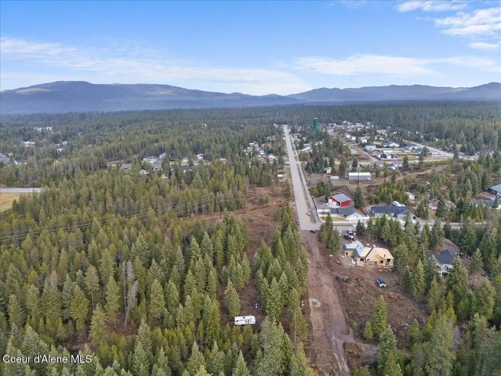 Nka 14th Ave & Jefferson Street Spirit Lake ID 83869
