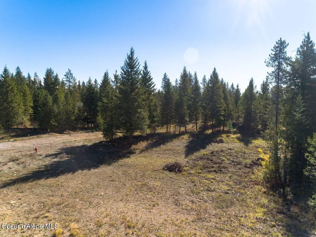Nka 14th Ave & Jefferson Street Spirit Lake ID 83869