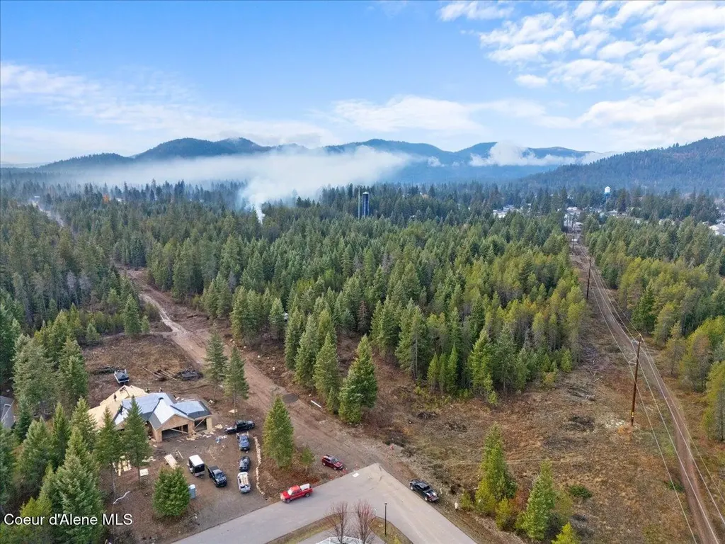 Nka 14th Ave & Jefferson Street Spirit Lake ID 83869