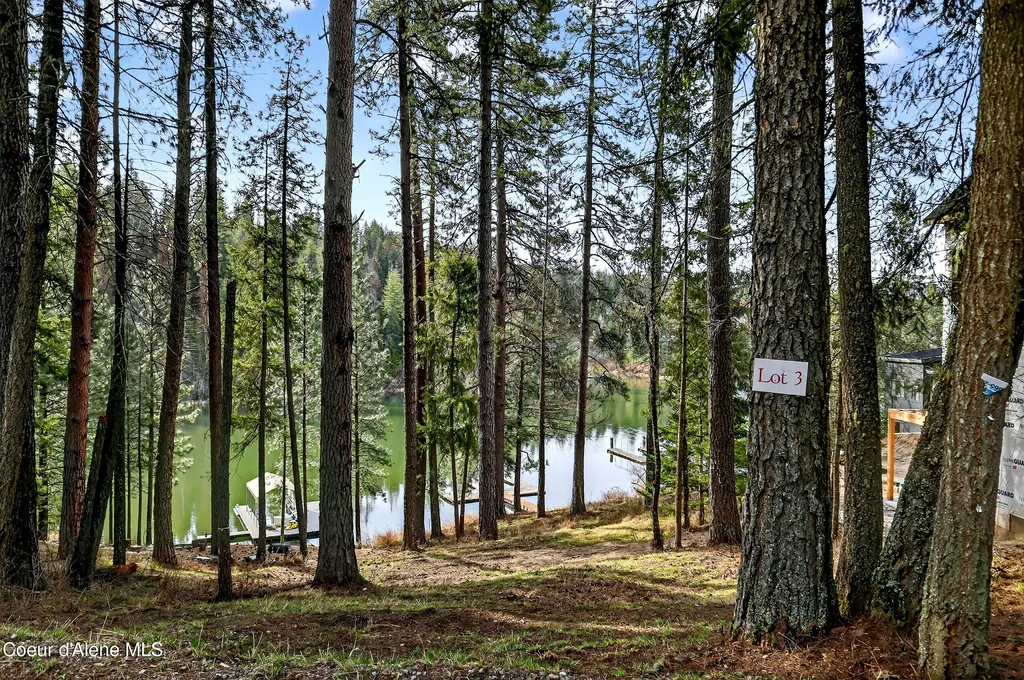 N Waters Edge Court Hayden ID 83835