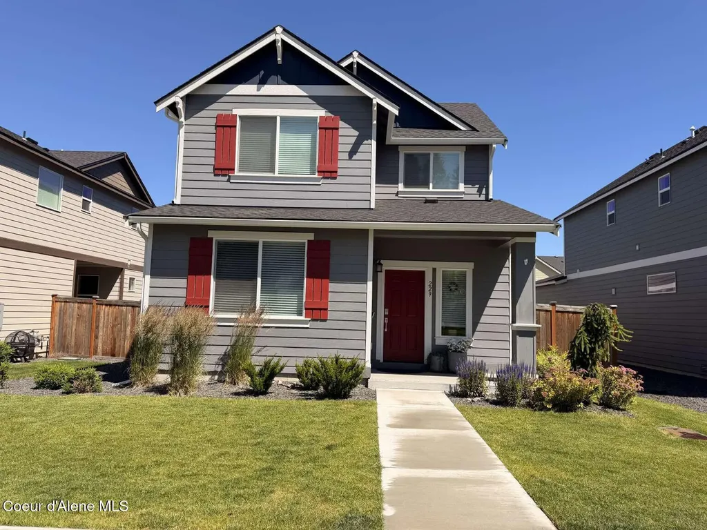229 E Sandmyrtle Avenue Hayden ID 83835