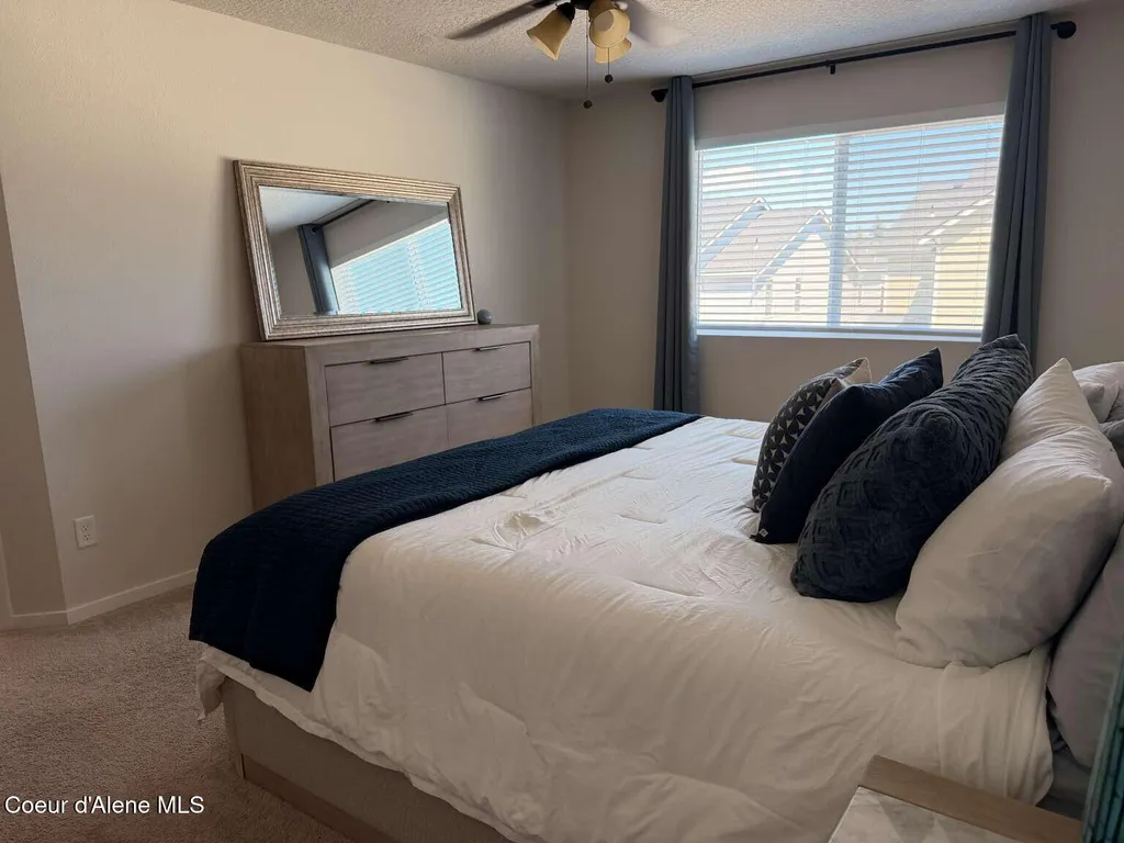 229 E Sandmyrtle Avenue Hayden ID 83835