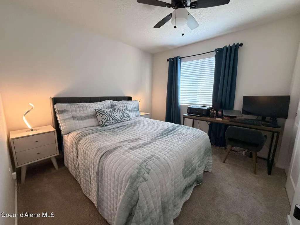 229 E Sandmyrtle Avenue Hayden ID 83835