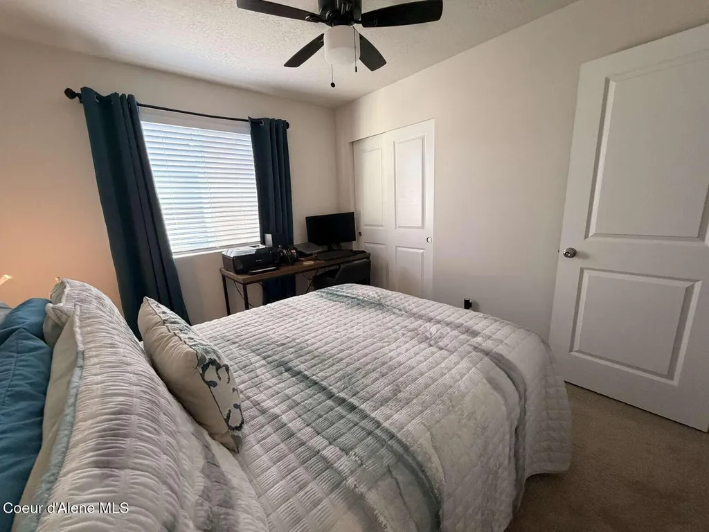 229 E Sandmyrtle Avenue Hayden ID 83835