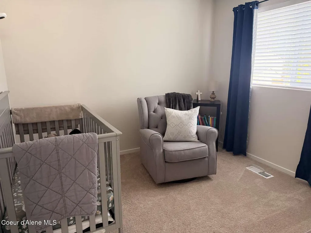 229 E Sandmyrtle Avenue Hayden ID 83835