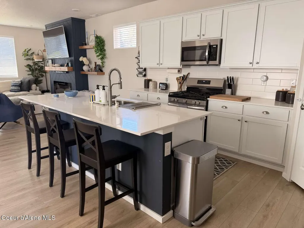229 E Sandmyrtle Avenue Hayden ID 83835