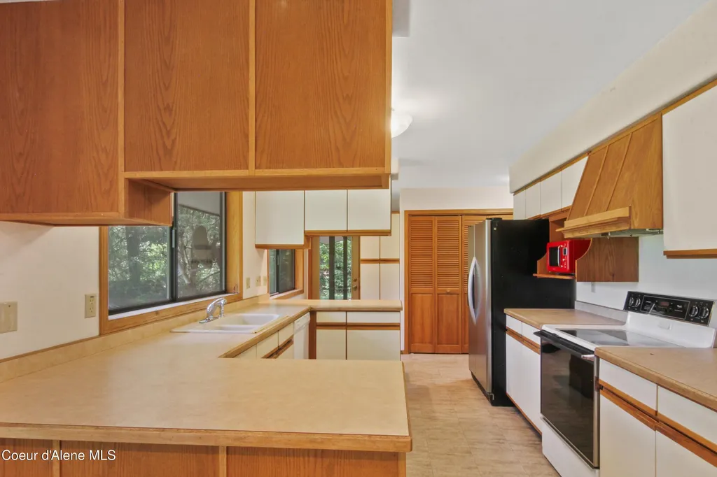 150 Denali Road Sagle ID 83860