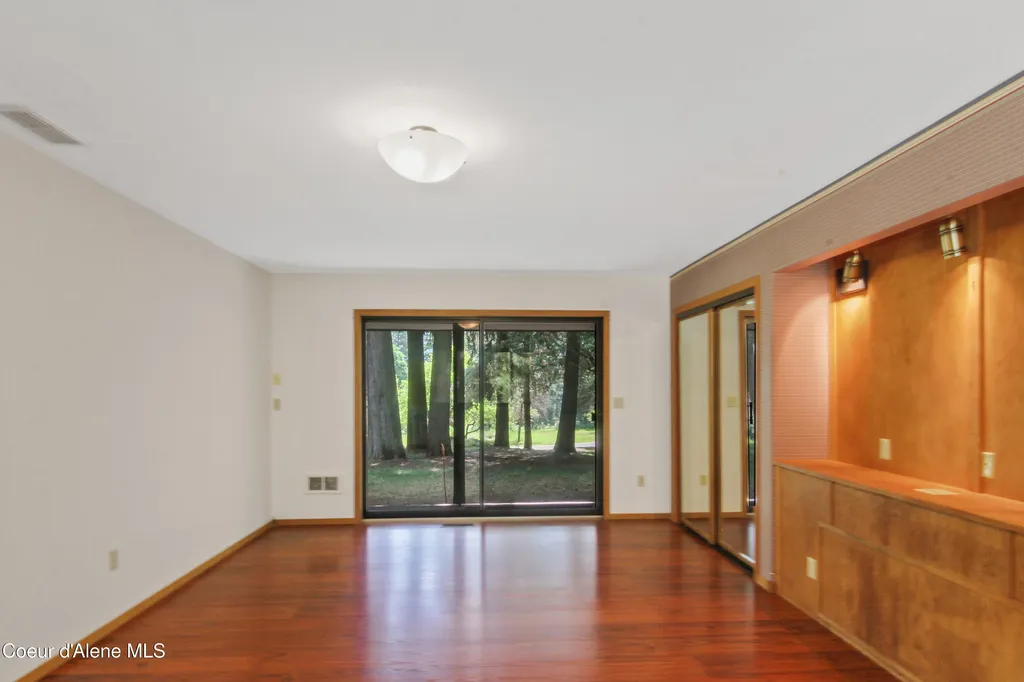 150 Denali Road Sagle ID 83860