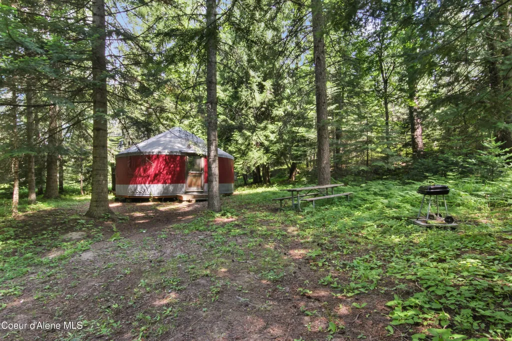 150 Denali Road Sagle ID 83860