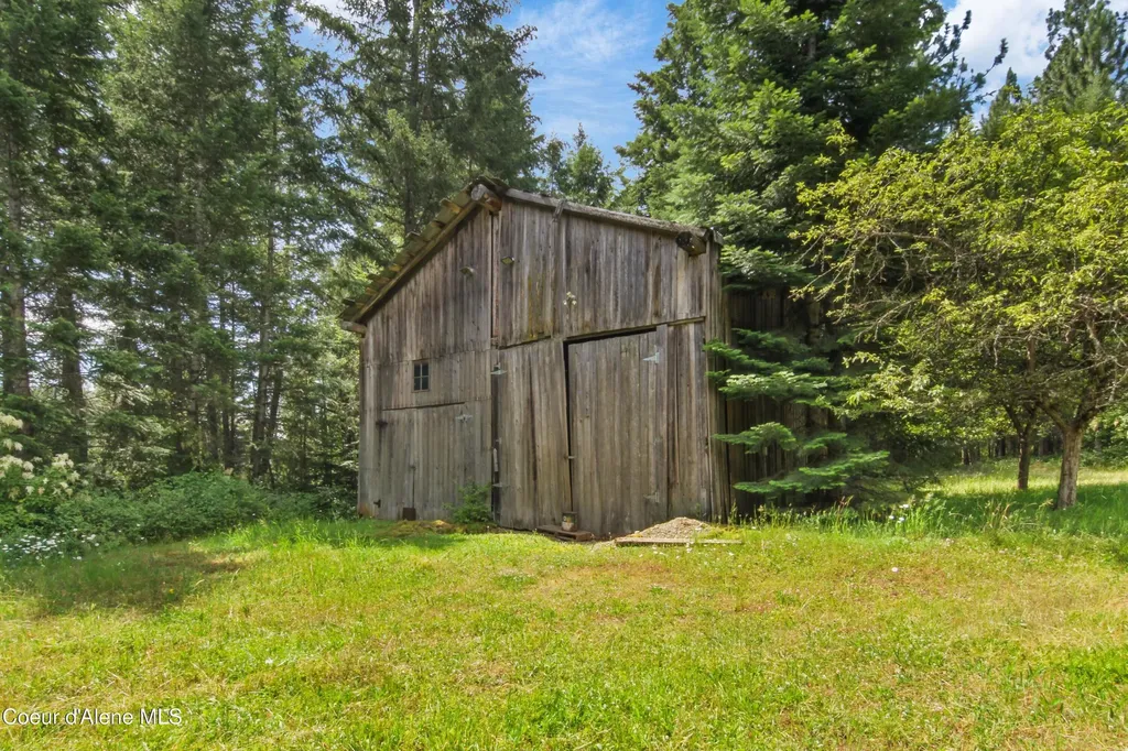150 Denali Road Sagle ID 83860