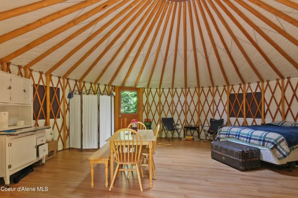 150 Denali Road Sagle ID 83860