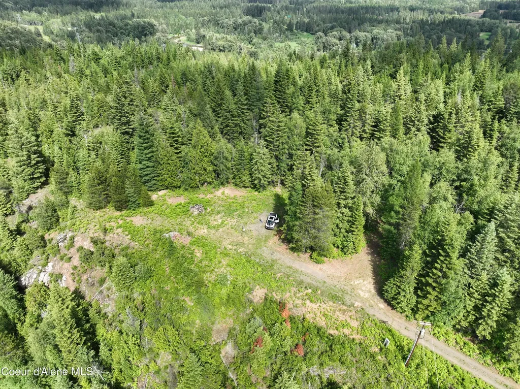 2489 N North Center Valley Road Sandpoint ID 83864