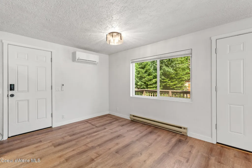948 N Wrenco Road Sandpoint ID 83864