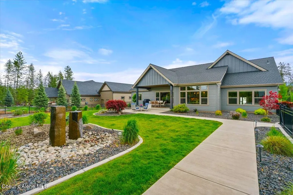 11633 N Spiraea Lane Hayden ID 83835