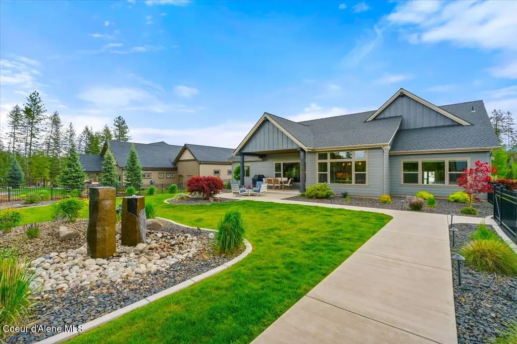 11633 N Spiraea Lane Hayden ID 83835