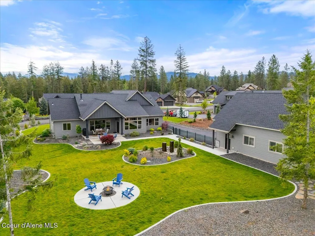 11633 N Spiraea Lane Hayden ID 83835