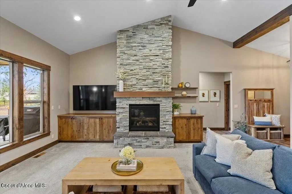 11633 N Spiraea Lane Hayden ID 83835