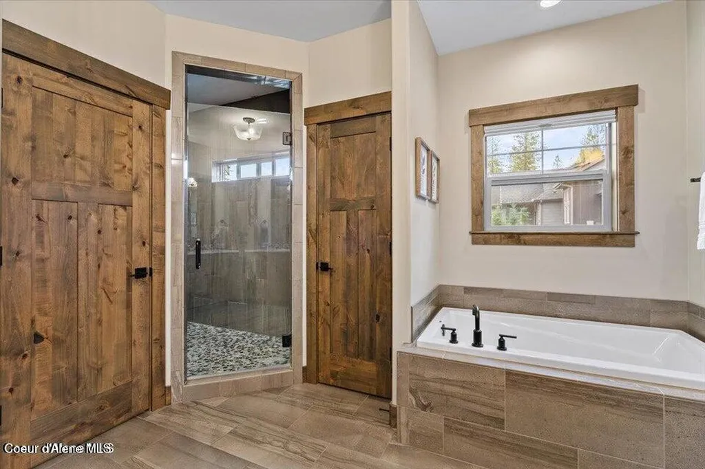 11633 N Spiraea Lane Hayden ID 83835