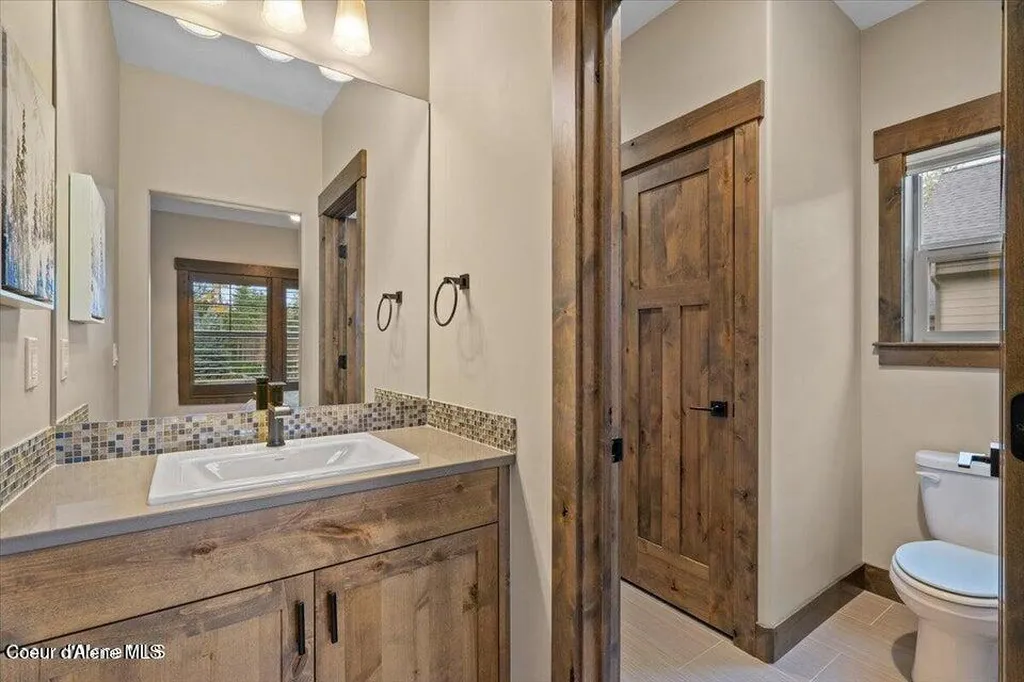 11633 N Spiraea Lane Hayden ID 83835