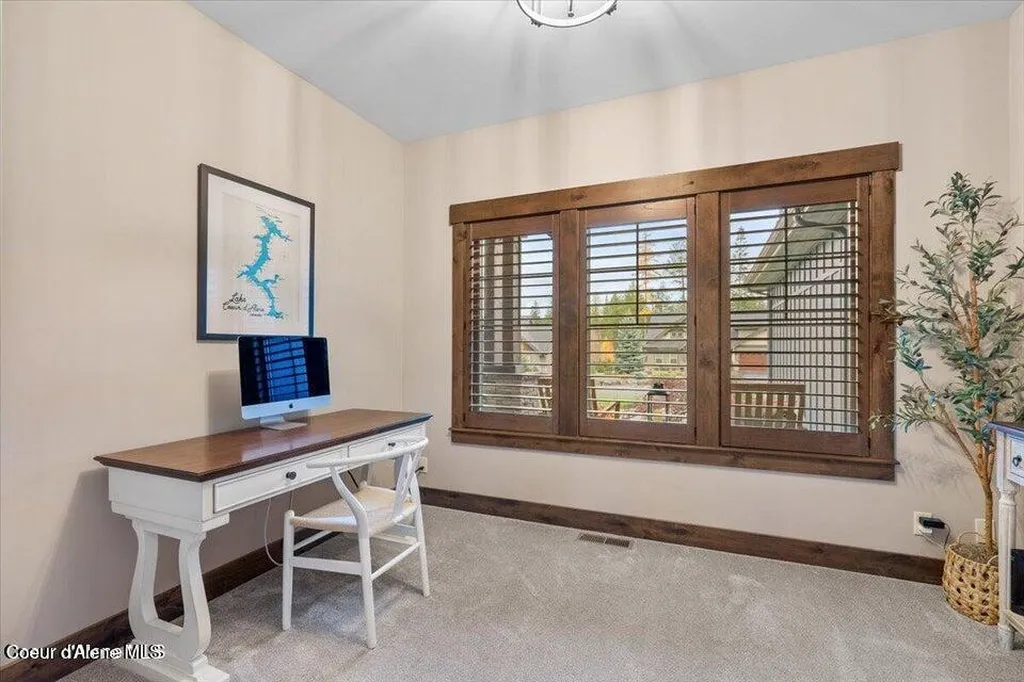 11633 N Spiraea Lane Hayden ID 83835