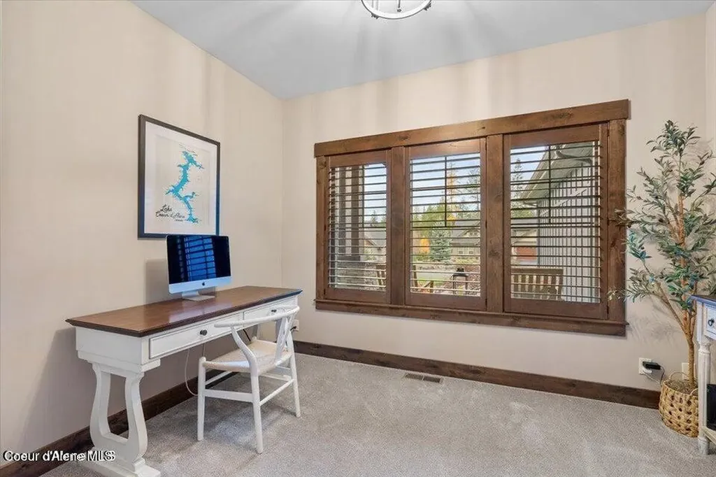 11633 N Spiraea Lane Hayden ID 83835