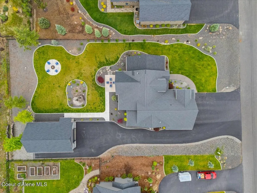 11633 N Spiraea Lane Hayden ID 83835