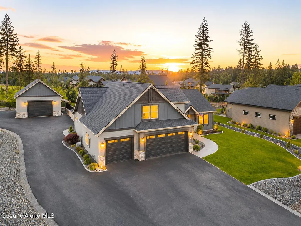 11633 N Spiraea Lane Hayden ID 83835