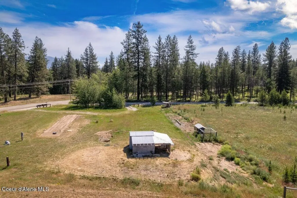 30 Sawbuck Road Spirit Lake ID 83869