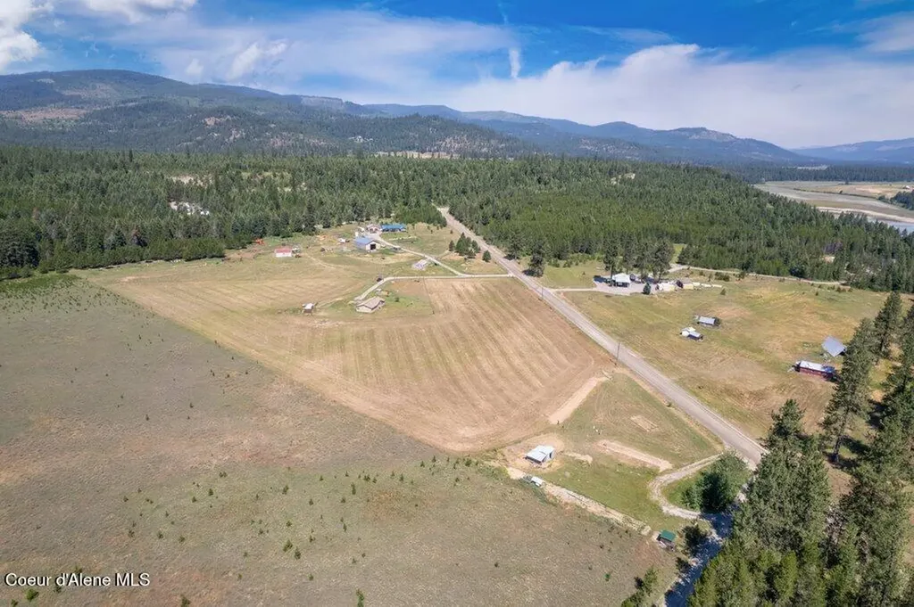 30 Sawbuck Road Spirit Lake ID 83869
