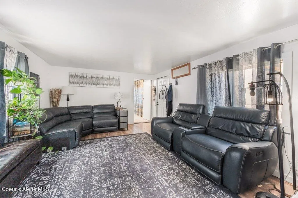 3250 W Hudlow Drive Post Falls ID 83854