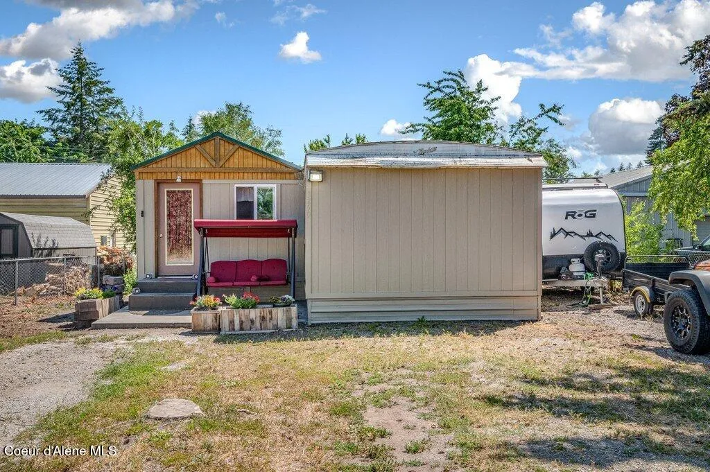3250 W Hudlow Drive Post Falls ID 83854