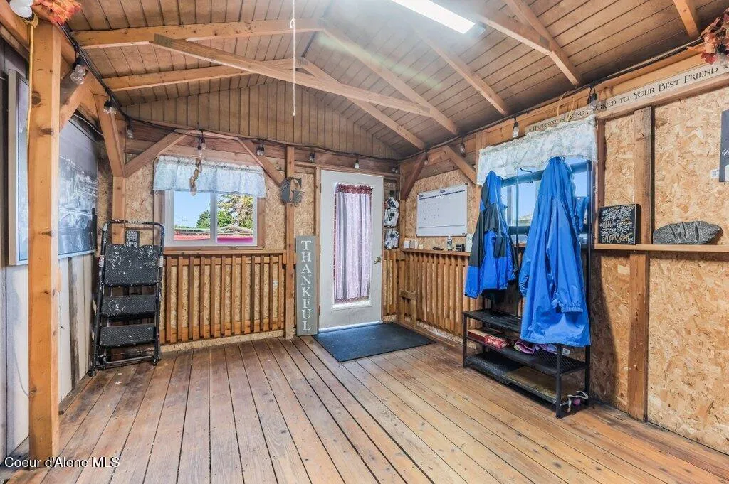 3250 W Hudlow Drive Post Falls ID 83854