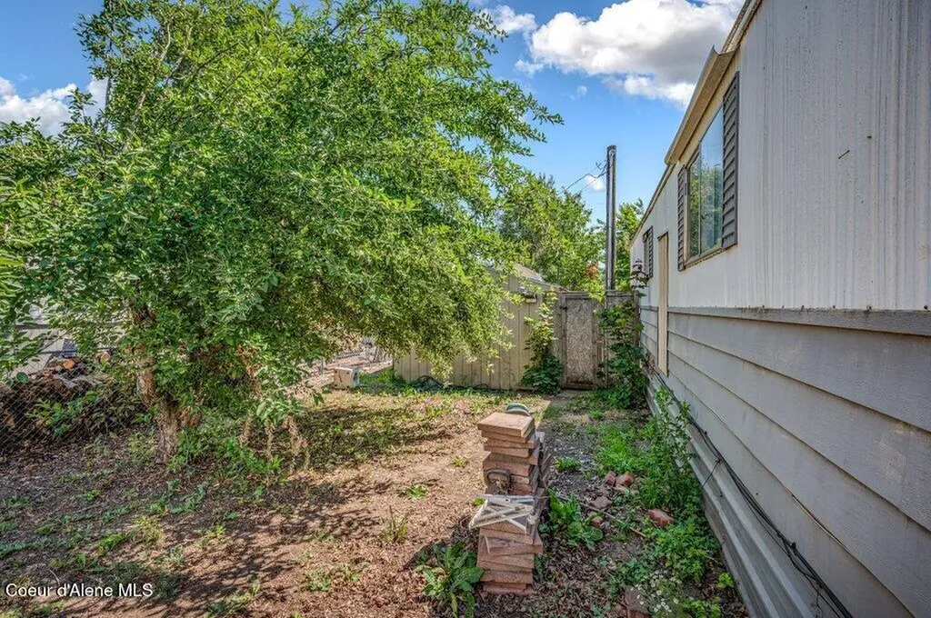 3250 W Hudlow Drive Post Falls ID 83854