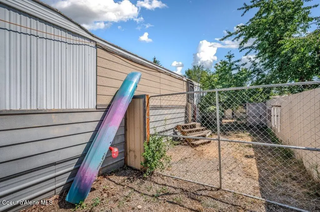 3250 W Hudlow Drive Post Falls ID 83854