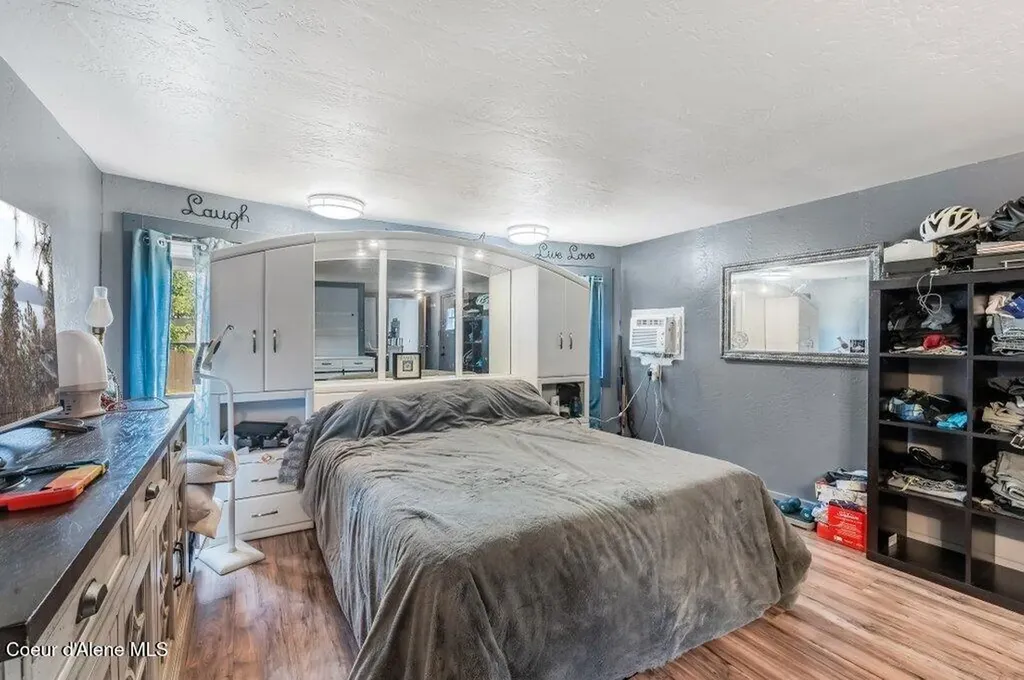 3250 W Hudlow Drive Post Falls ID 83854