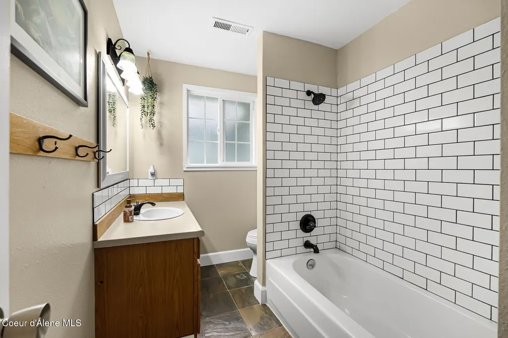1505 Spruce Street Sandpoint ID 83864