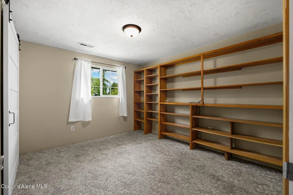 1505 Spruce Street Sandpoint ID 83864
